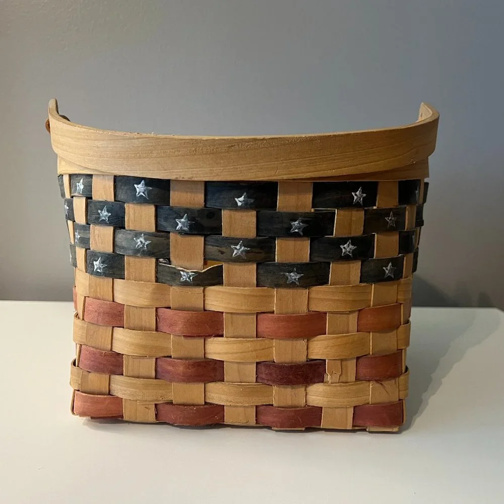 Lot of 2 Baskets